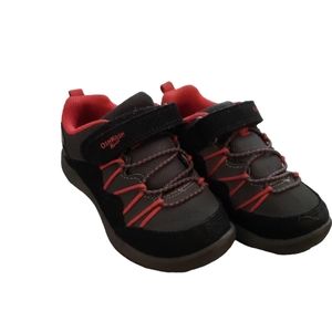 Toddler boys size 7 osh kosh shoes